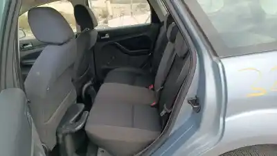 Veicolo di demolizione ford focus berlina (cap) ghia dell'anno 2005 alimentato g6da