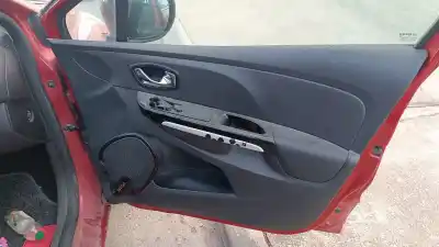 Veicolo di demolizione renault clio iv (bh_) 0.9 tce 90 dell'anno 2001 alimentato h4b 400