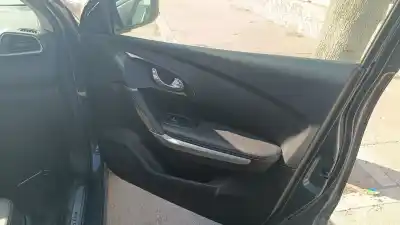 Veículo de Sucata renault kadjar bose edition do ano 2001 alimentado r9m 414