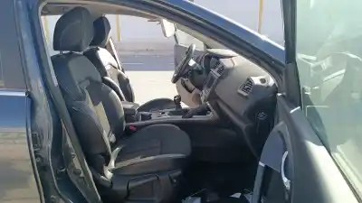 Veículo de Sucata renault kadjar bose edition do ano 2001 alimentado r9m 414