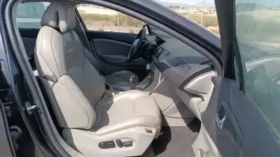 Здавання транспортного засобу citroen c5 berlina exclusive року 2001 потужний 4hldw12c