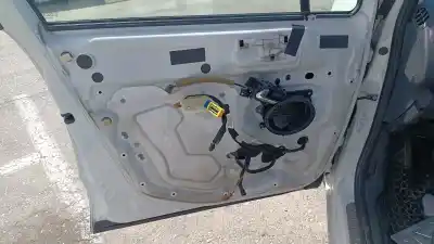 Veículo de Sucata peugeot 5008 premium do ano 2001 alimentado rhe