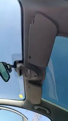 Veículo de Sucata peugeot 5008 premium do ano 2001 alimentado rhe