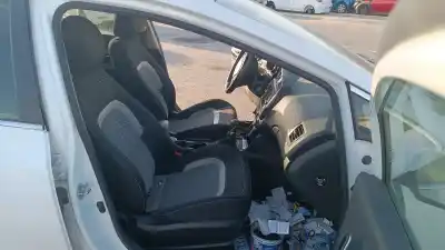 Veículo de Sucata kia ceed (jd) (2012->) 1.4 business [1.4 ltr. - 66 kw crdi cat] do ano 2001 alimentado d4fc