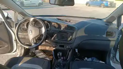 Veículo de Sucata kia ceed (jd) (2012->) 1.4 business [1.4 ltr. - 66 kw crdi cat] do ano 2001 alimentado d4fc