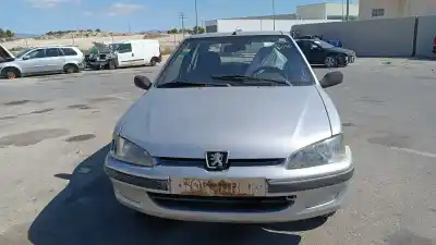 Vehicul casat peugeot 106 (s2) kid al anului 2002 alimentat hfx