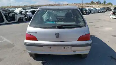 Vehicul casat peugeot 106 (s2) kid al anului 2002 alimentat hfx