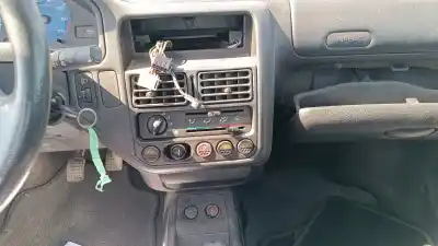 Vehicul casat peugeot 106 (s2) kid al anului 2002 alimentat hfx