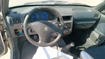 Vehicul casat peugeot 106 (s2) kid al anului 2002 alimentat hfx