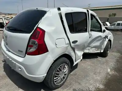 Veículo de Sucata dacia sandero ambiance do ano 2011 alimentado d4f f7