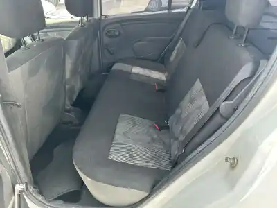 Veículo de Sucata dacia sandero ambiance do ano 2011 alimentado d4f f7