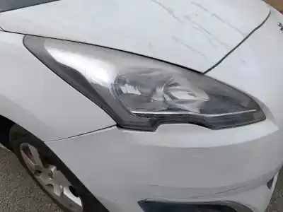 Veicolo di demolizione peugeot 5008 allure dell'anno 2001 alimentato 