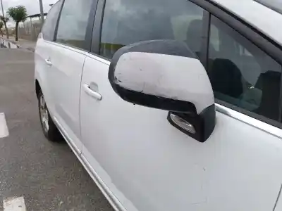 Veicolo di demolizione peugeot 5008 allure dell'anno 2001 alimentato 