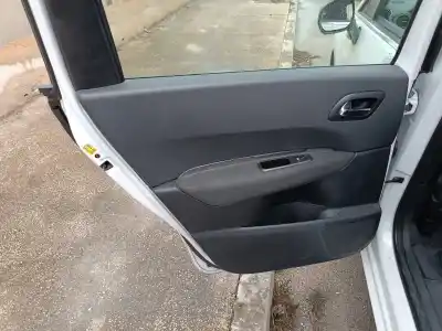 Veicolo di demolizione peugeot 5008 allure dell'anno 2001 alimentato 