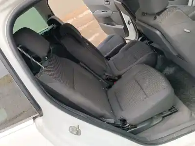 Veicolo di demolizione peugeot 5008 allure dell'anno 2001 alimentato 