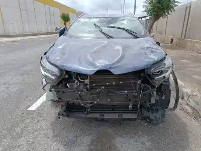 Veículo de Sucata renault kadjar bose edition do ano 2001 alimentado r9m 414