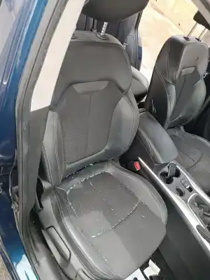 Veículo de Sucata renault kadjar bose edition do ano 2001 alimentado r9m 414