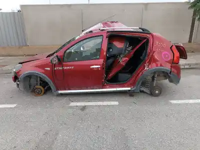 Sloopvoertuig dacia sandero laureate music van het jaar 2012 aangedreven k9k e8