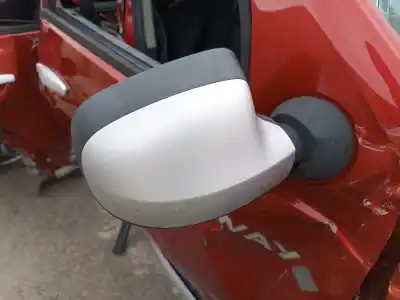 Sloopvoertuig dacia sandero laureate music van het jaar 2012 aangedreven k9k e8