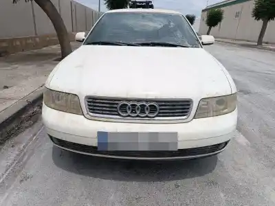 Veículo de Sucata audi a4 avant (b5) 1.9 tdi quattro do ano 2000 alimentado ajm