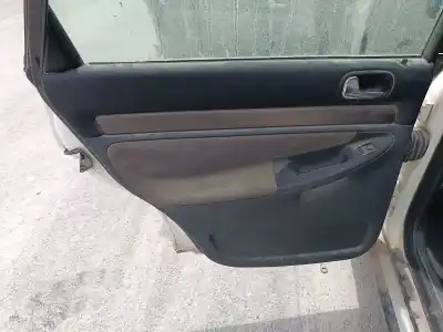 Veículo de Sucata audi a4 avant (b5) 1.9 tdi quattro do ano 2000 alimentado ajm