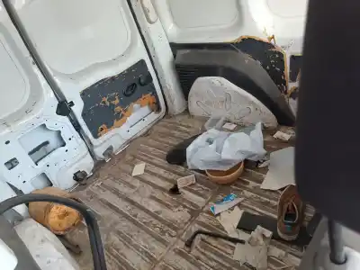 Veicolo di demolizione renault kangoo profesional dell'anno 2001 alimentato 