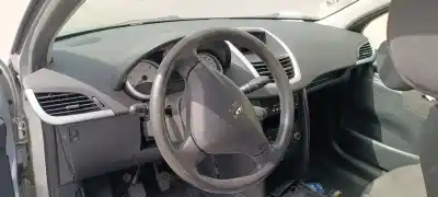 Scrapping Vehicle peugeot 207 gt of the year 2001 powered 9hp