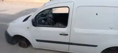 Veículo de Sucata renault kangoo be bop 106 cv / 78 kw do ano 2001 alimentado k4m834