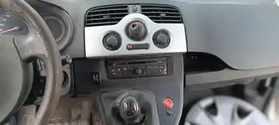 Veículo de Sucata renault kangoo be bop 106 cv / 78 kw do ano 2001 alimentado k4m834