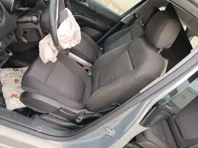 Veicolo di demolizione opel meriva b excellence dell'anno 2010 alimentato a17dtc