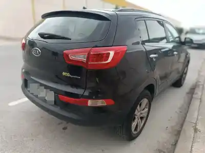 Veicolo di demolizione kia sportage basic 4x2 dell'anno 2001 alimentato g4fu