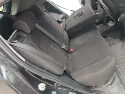 Veicolo di demolizione kia sportage basic 4x2 dell'anno 2001 alimentato g4fu