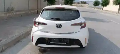 Veicolo di demolizione toyota corolla (e21) hybrid active dell'anno 2001 alimentato 2zr