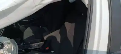 Veicolo di demolizione toyota corolla (e21) hybrid active dell'anno 2001 alimentato 2zr