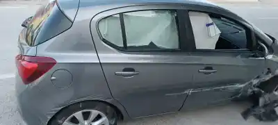 Vehicul casat opel corsa e color edition al anului 2001 alimentat 