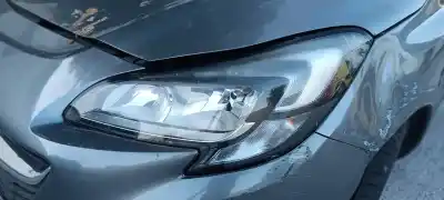 Vehicul casat opel corsa e color edition al anului 2001 alimentat 