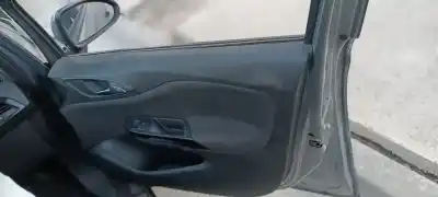 Vehicul casat opel corsa e color edition al anului 2001 alimentat 