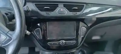 Vehicul casat opel corsa e color edition al anului 2001 alimentat 