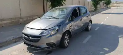 Vehicul casat opel corsa e color edition al anului 2001 alimentat 