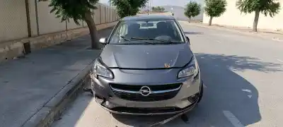 Vehicul casat opel corsa e color edition al anului 2001 alimentat 