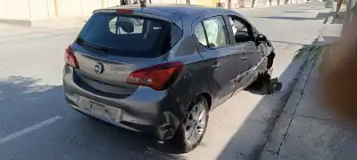 Vehicul casat opel corsa e color edition al anului 2001 alimentat 