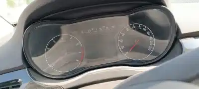 Vehicul casat opel corsa e color edition al anului 2001 alimentat 