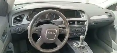 Veículo de Sucata audi a4 berlina (b8) básico do ano 2001 alimentado bfb