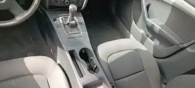 Veículo de Sucata audi a4 berlina (b8) básico do ano 2001 alimentado bfb