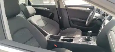 Veículo de Sucata audi a4 berlina (b8) básico do ano 2001 alimentado bfb