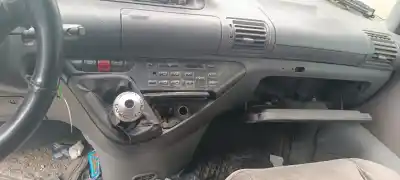 Scrapping Vehicle citroen evasion 2.0 hdi exclusive of the year 2000 powered rhz