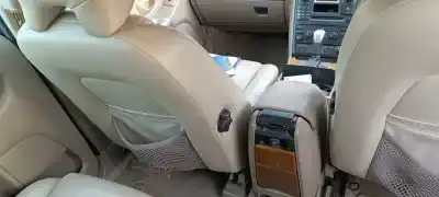 Veículo de Sucata volvo xc90 d5 kinetic do ano 2005 alimentado d5244t