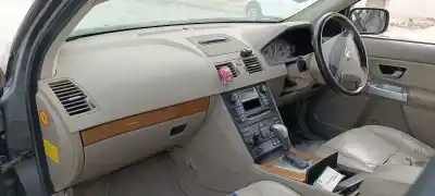 Veículo de Sucata volvo xc90 d5 kinetic do ano 2005 alimentado d5244t