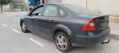 Veículo de Sucata ford focus berlina (cap) ambiente (d) do ano 2007 alimentado kkda