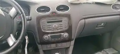 Veículo de Sucata ford focus berlina (cap) ambiente (d) do ano 2007 alimentado kkda